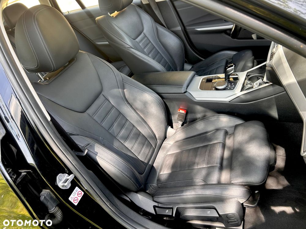 BMW Seria 3 318i Luxury Line sport - 12