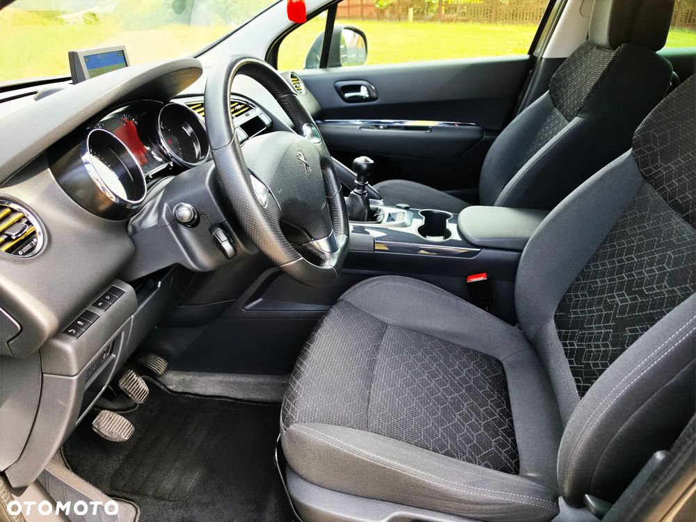 Peugeot 3008 1.6 HDi Active - 19