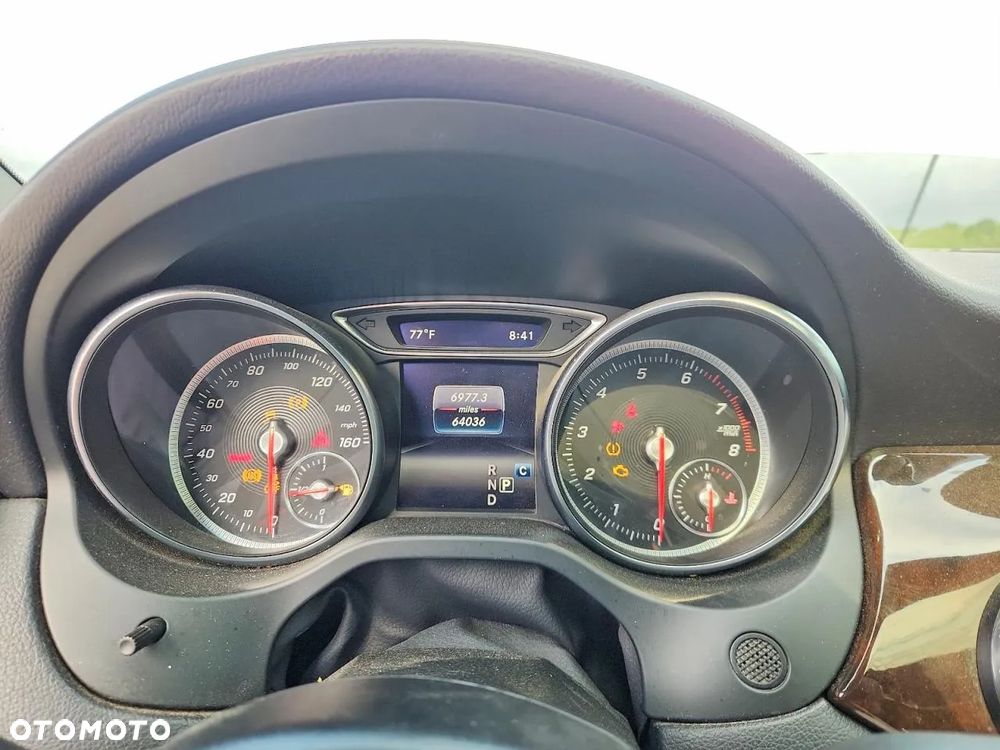 Mercedes-Benz CLA 250 4Matic 7G-DCT AMG Line - 11