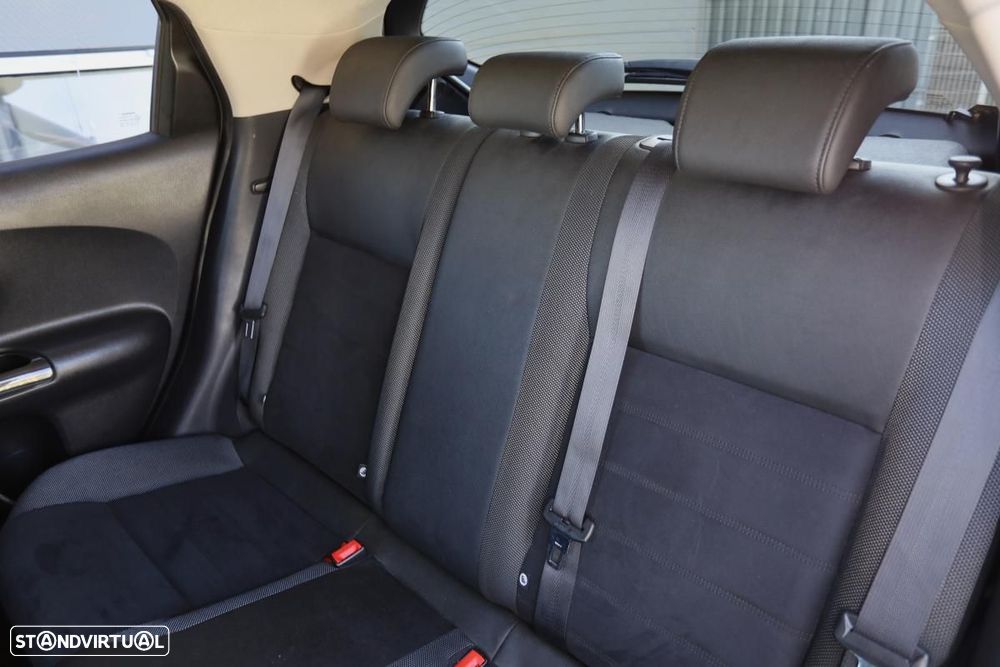 Nissan Juke 1.5 dCi Tekna Premium — fotografia 17