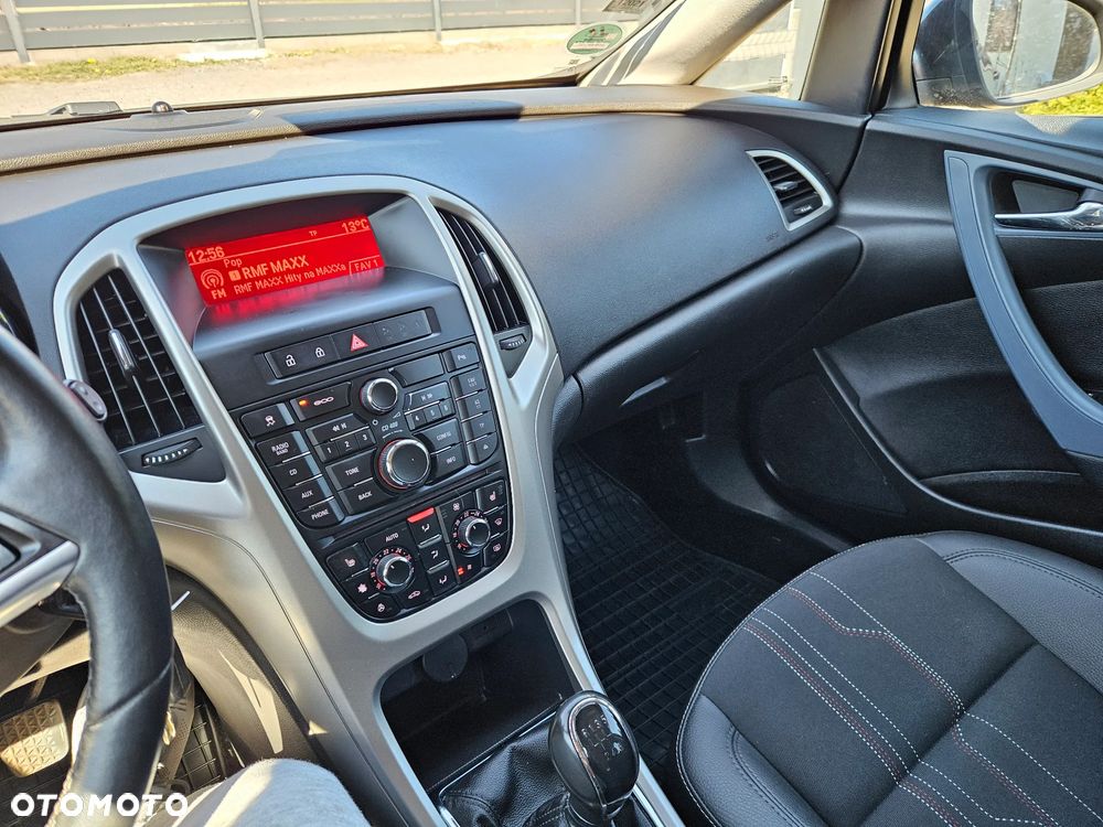 Opel Astra 1.7 CDTI DPF 150 Jahre - 16