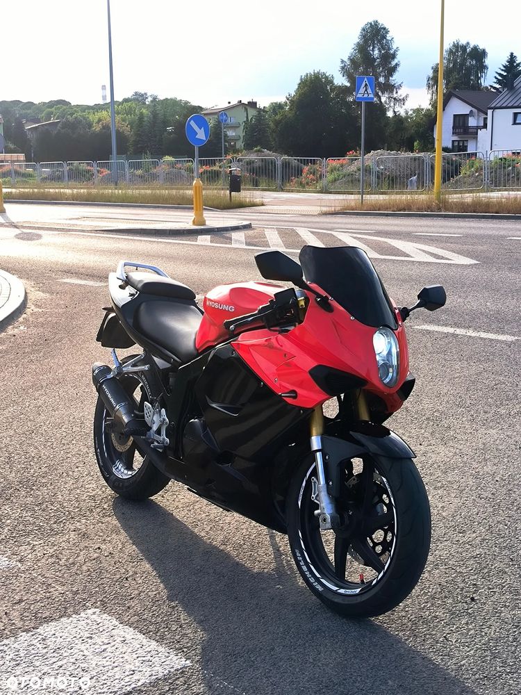 Hyosung GT - 1