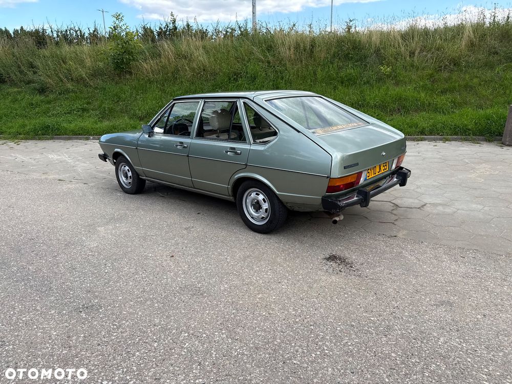 Volkswagen Passat - 22