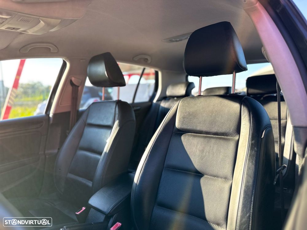 VW Golf 1.6 TDi Confortline - 13