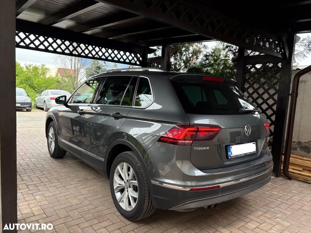 Volkswagen Tiguan - 2