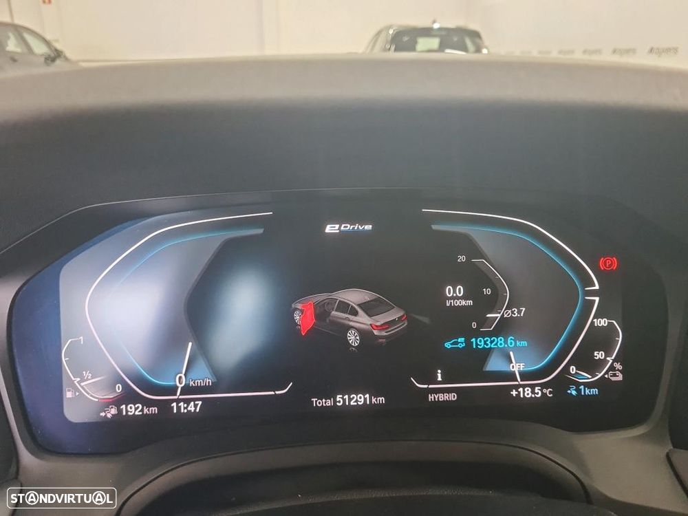 BMW 330 e Auto - 7