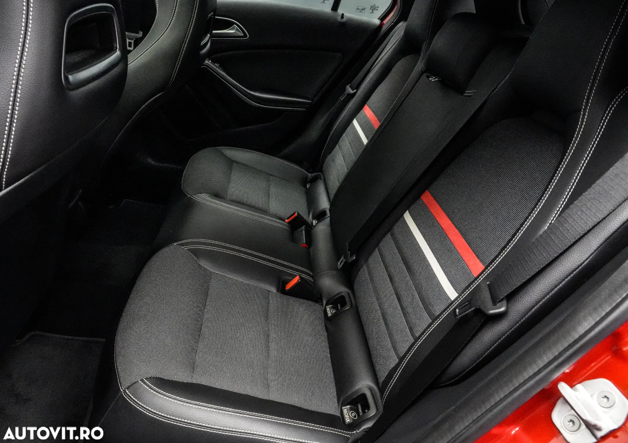 Mercedes-Benz A - 16
