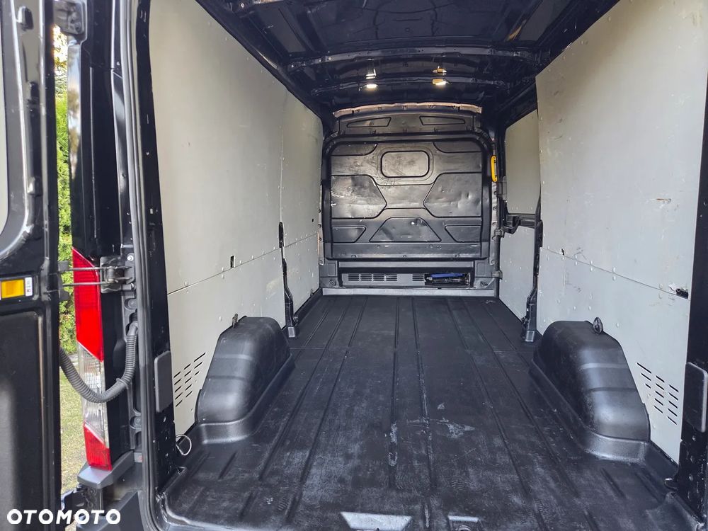 Ford Transit - 17