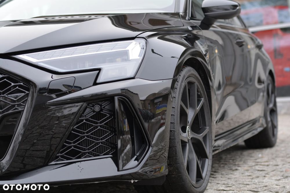 Audi RS3 Sportback - 4