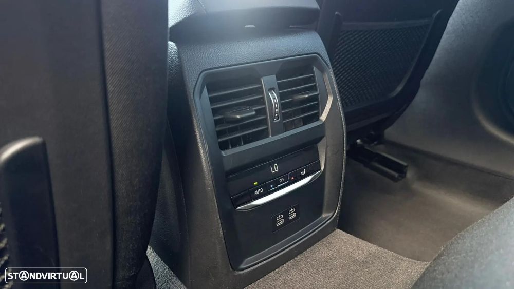 BMW 320 e Corporate Edition Auto - 11