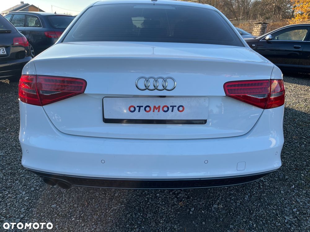 Audi A4 Limousine 2.0 TFSI multitronic S line Sportpaket - 12