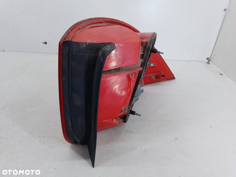 LAMPA TYLNA LEWA VW GOLF V 1K9945095A KOMBI - 4