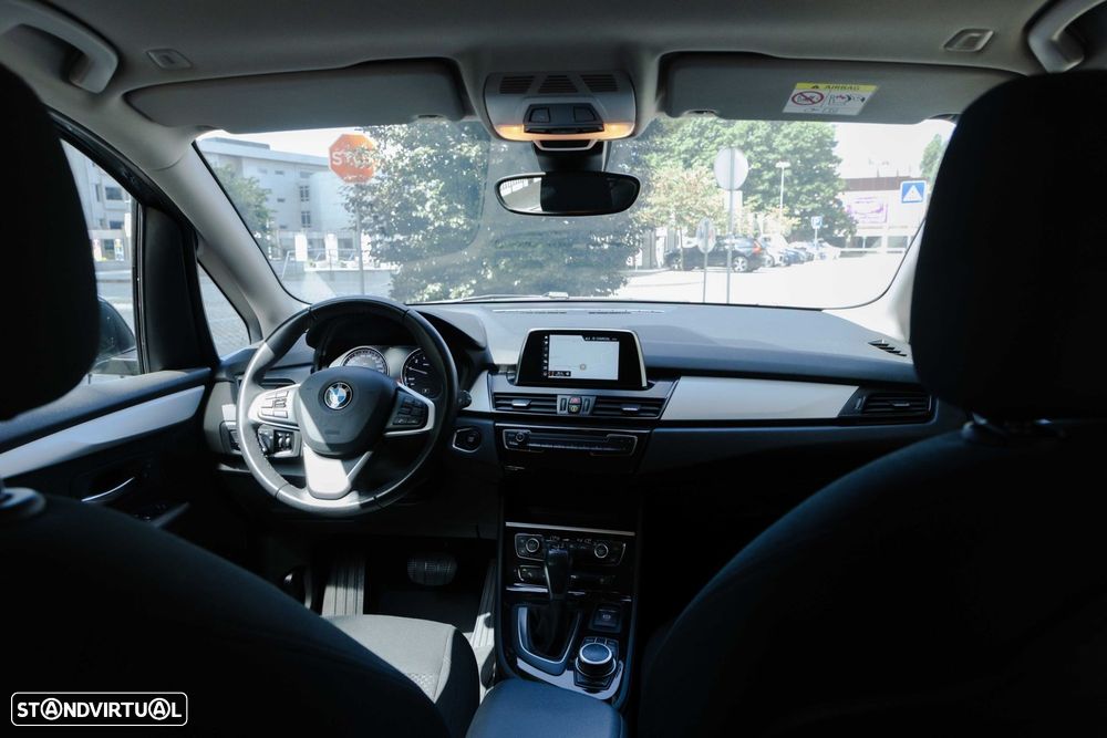BMW 225xe Active Tourer - 23