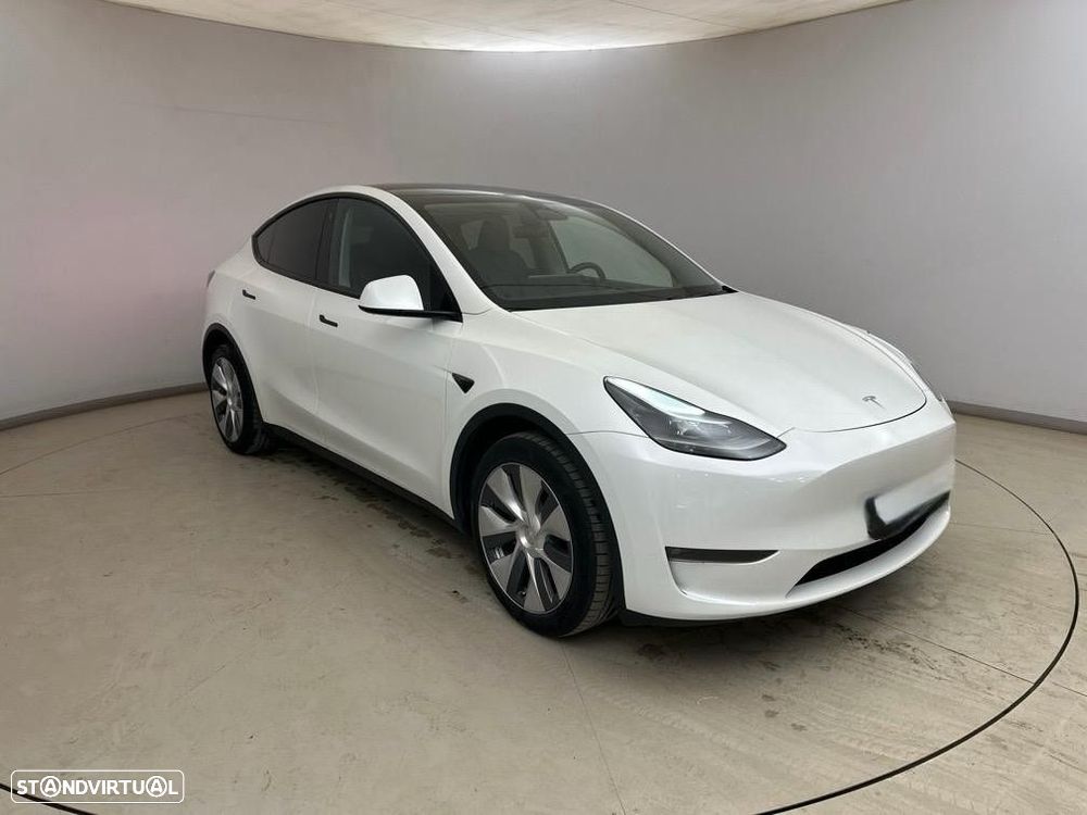 Tesla Model Y Long Range Dual Motor AWD - 5