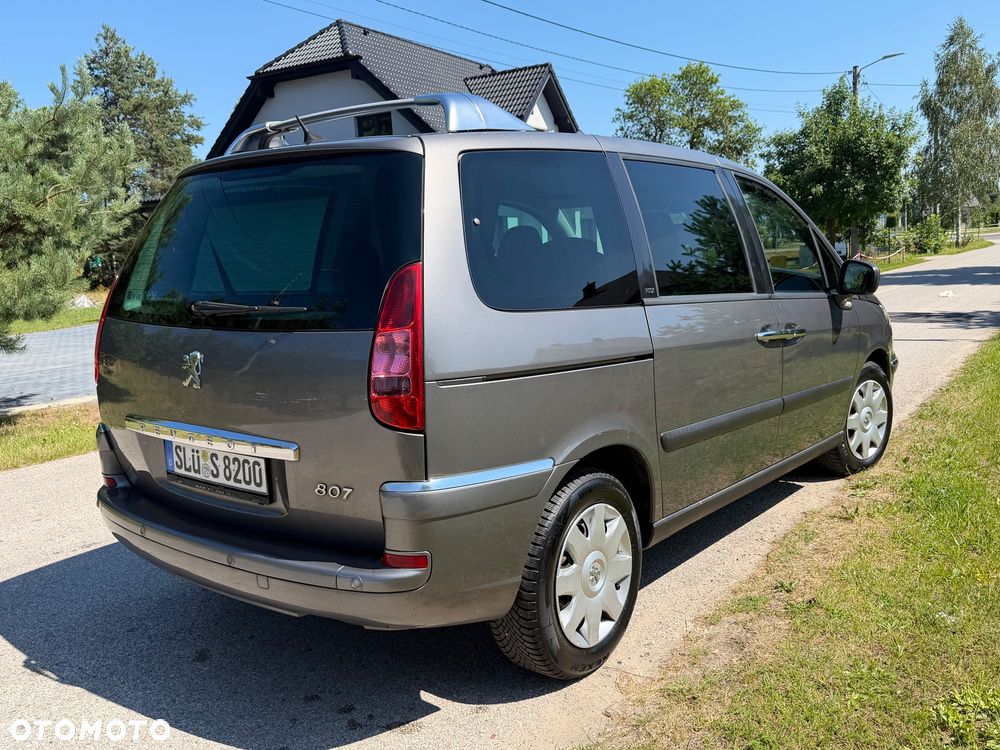 Peugeot 807 2.0 HDi Premium Grand Prix - 3