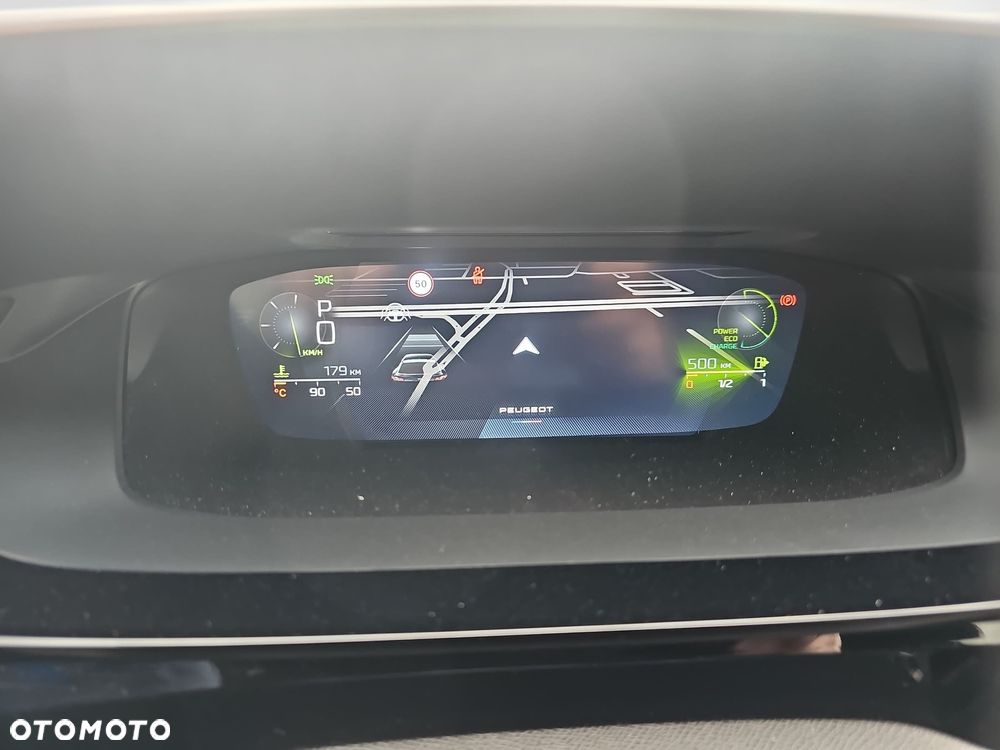 Peugeot 408 - 10