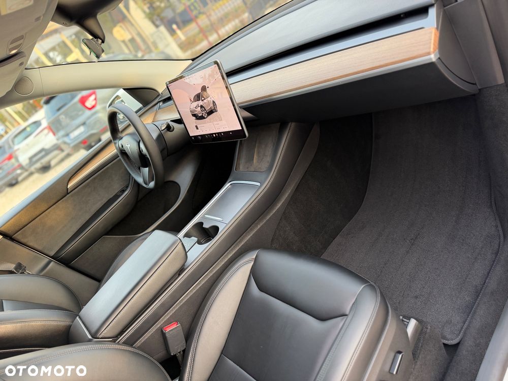 Tesla Model Y RWD - 20