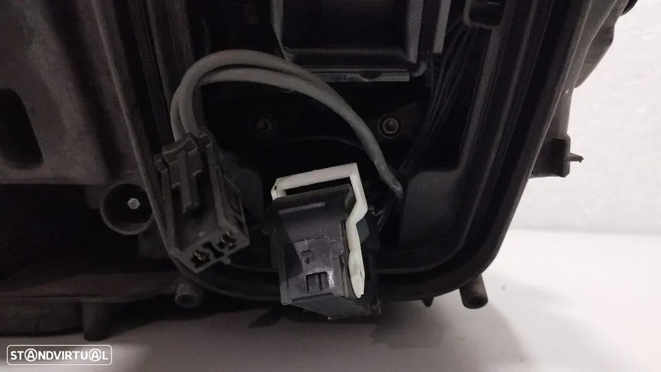 Otica direirta mercedes benz class E w213 - 3