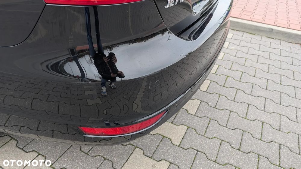 Volkswagen Jetta 1.6 TDI Comfortline - 10