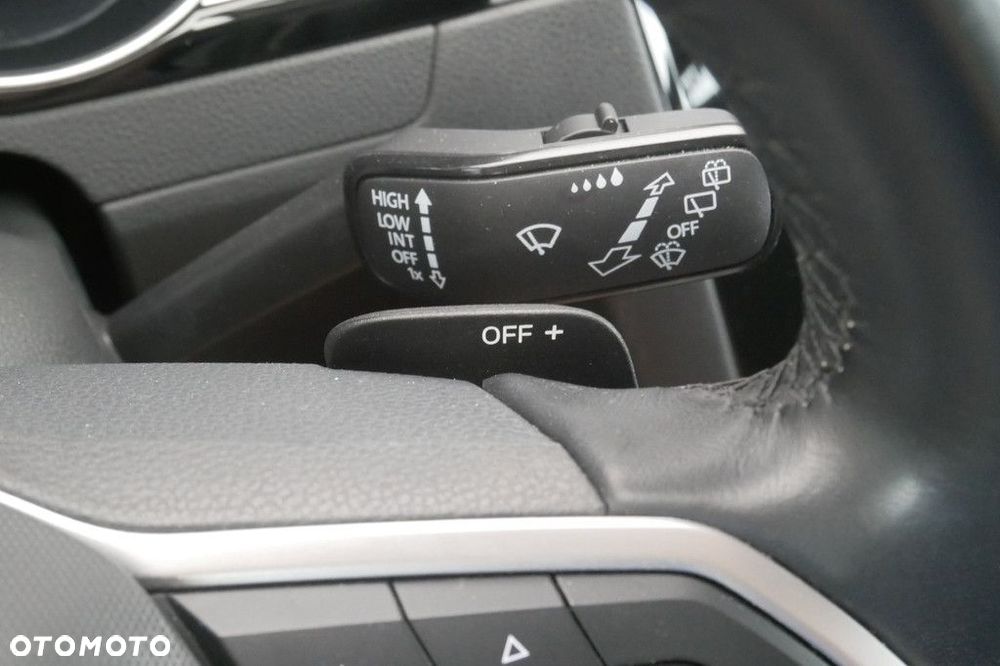 Volkswagen Passat Variant 2.0 TSI Business DSG - 25