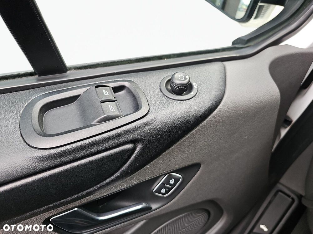 Ford Transit Custom - 25