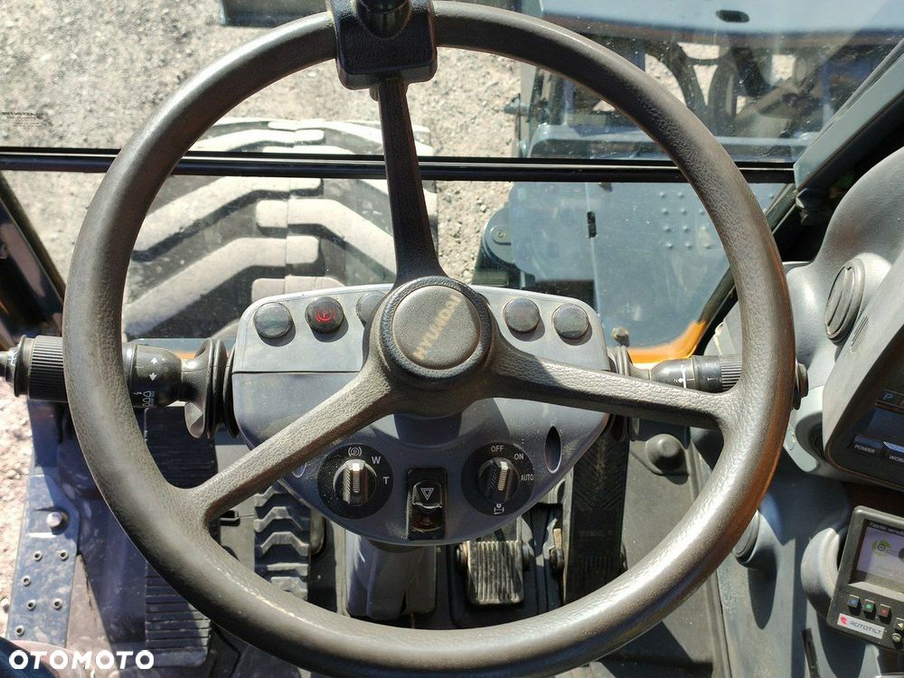 Hyundai 140W-9 Łyżka Skarpowa+Szybko Złącze !!! STAN Bardzo Dobry !!! - 25