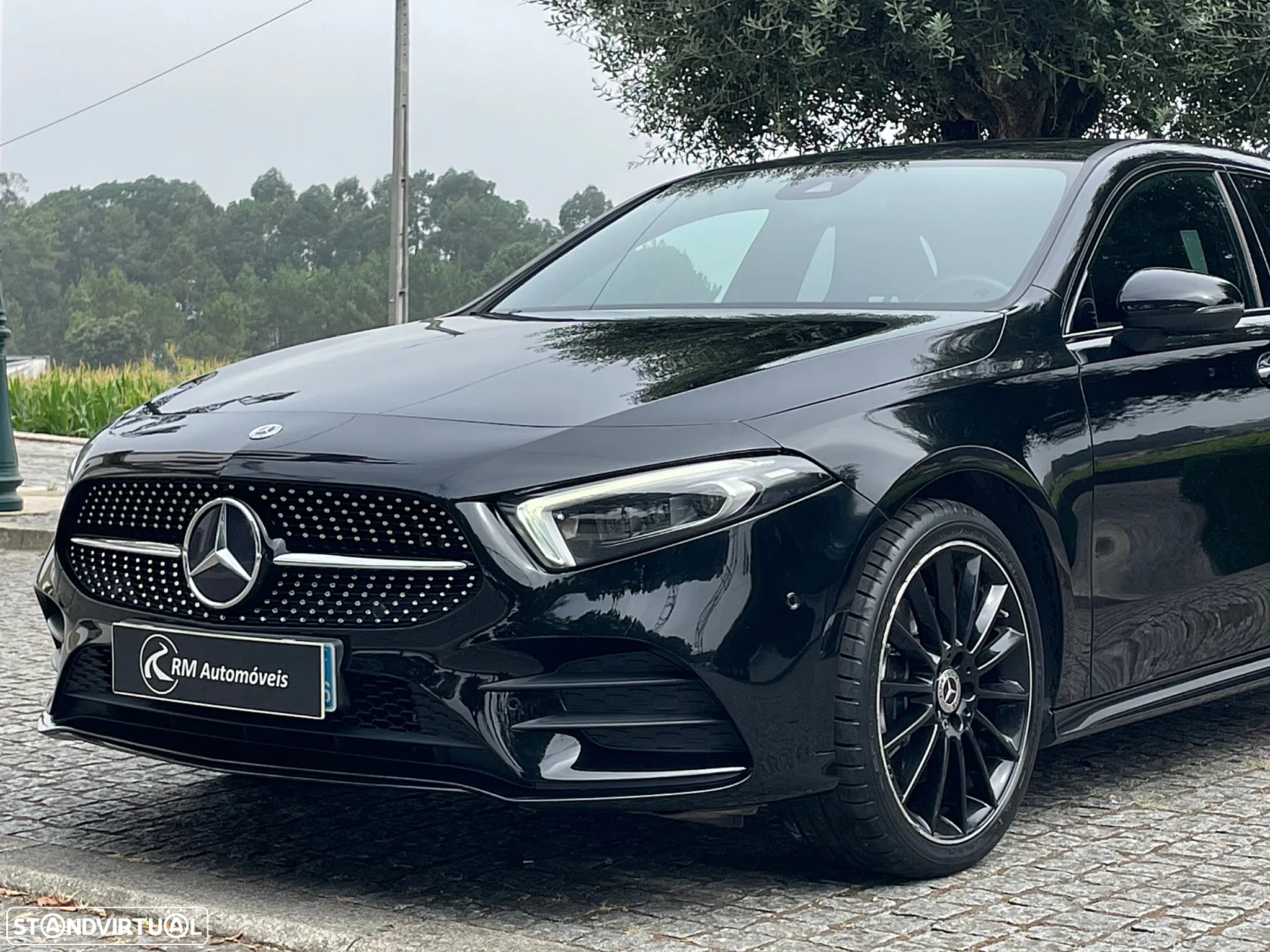 Mercedes-Benz A 250 e 8G-DCT AMG Line - 12