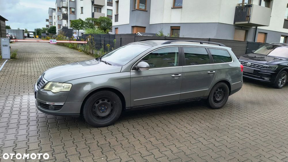 Volkswagen Passat Variant 2.0 FSI Trendline - 3