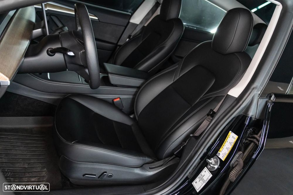 Tesla Model 3 - 30