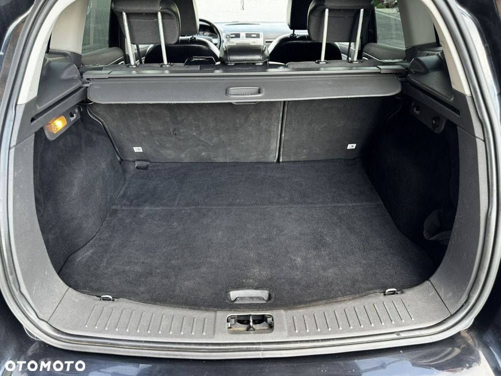 Ford Kuga 2.0 TDCi 2x4 Champions Edition - 18