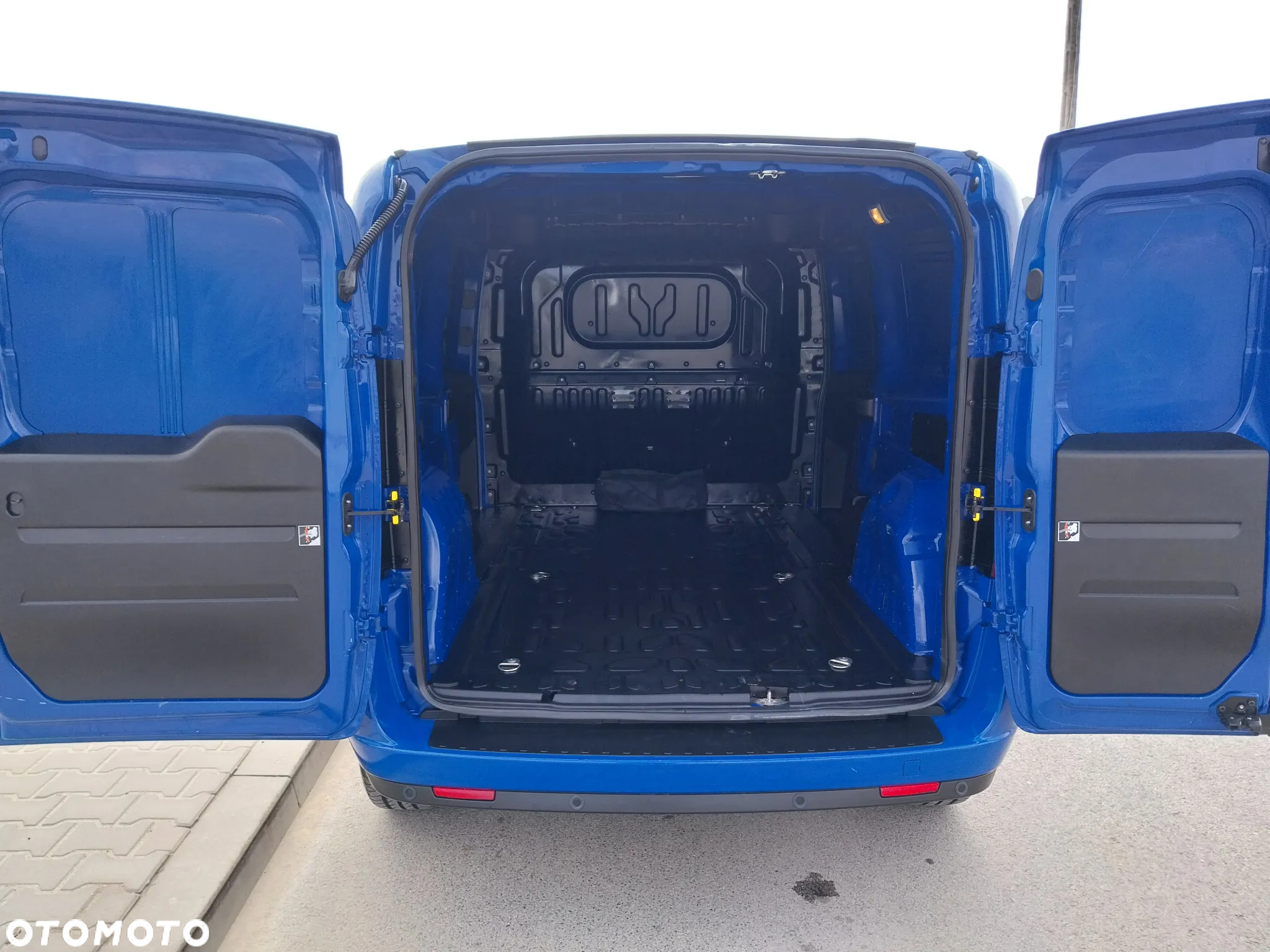 Fiat Doblo L2 SX Maxi Long / 1.4 Benzyna 95 KM - 39