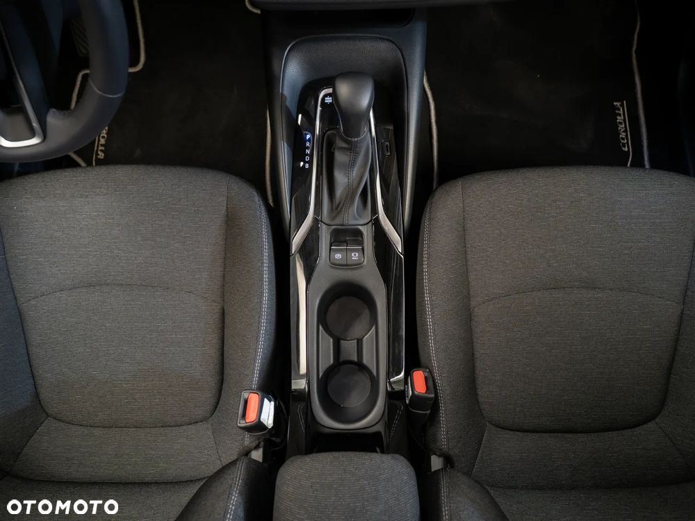 Toyota Corolla - 22