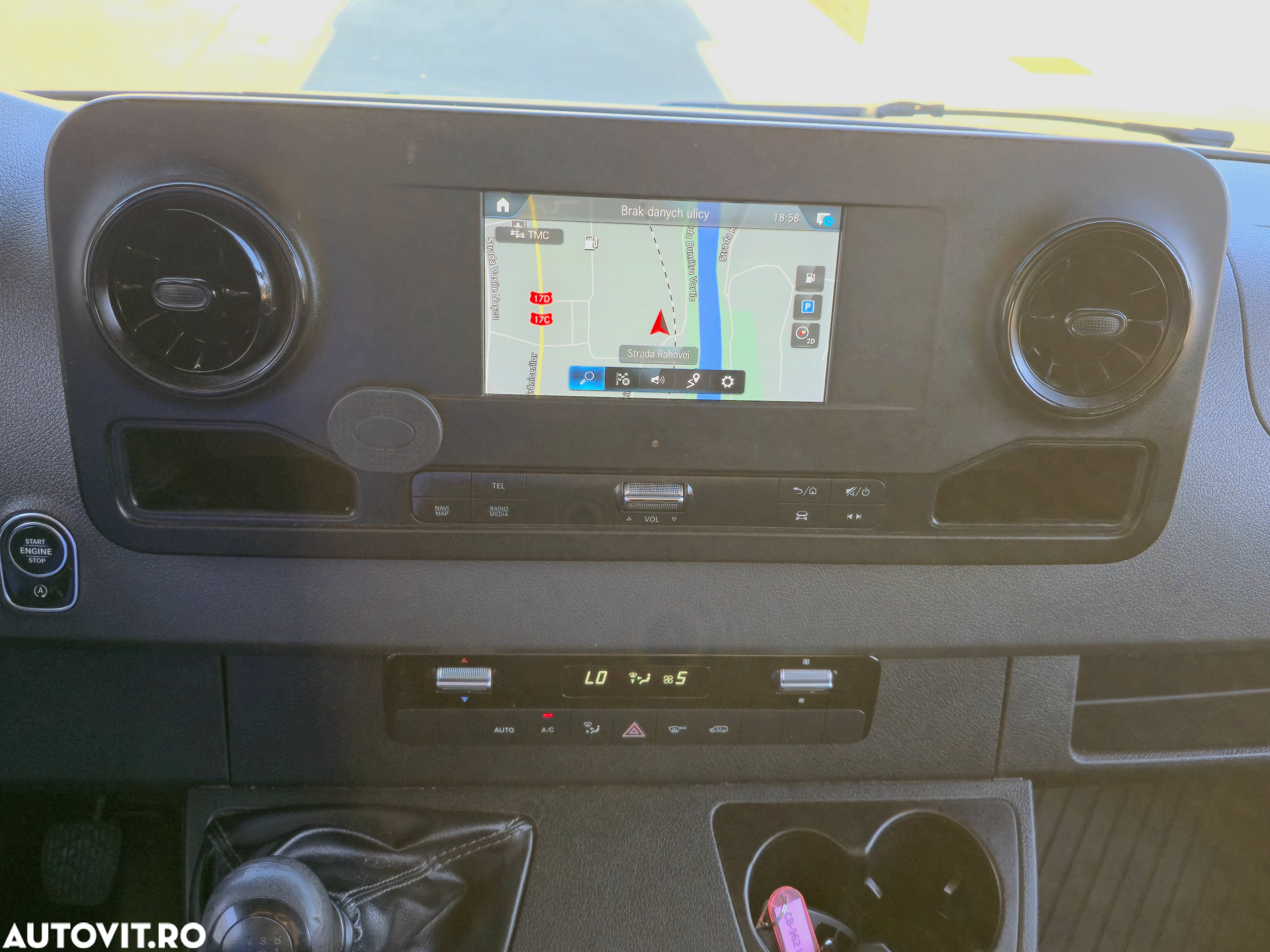 Mercedes-Benz Sprinter - 10
