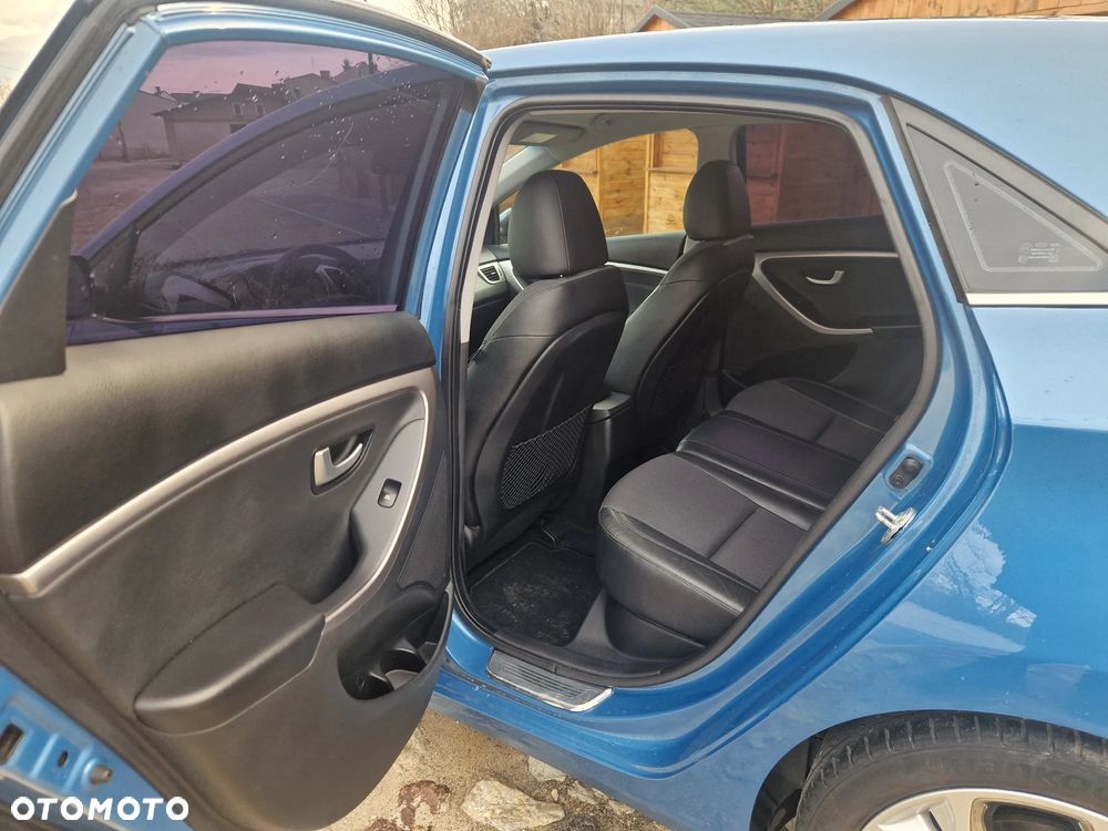 Hyundai i30 blue 1.6 GDI YES Gold - 10