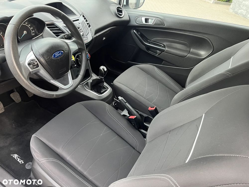 Ford Fiesta - 16