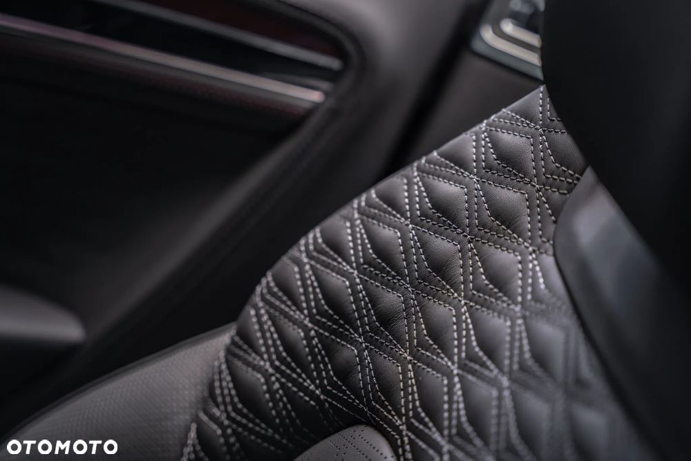 Bentley Continental GT - 32