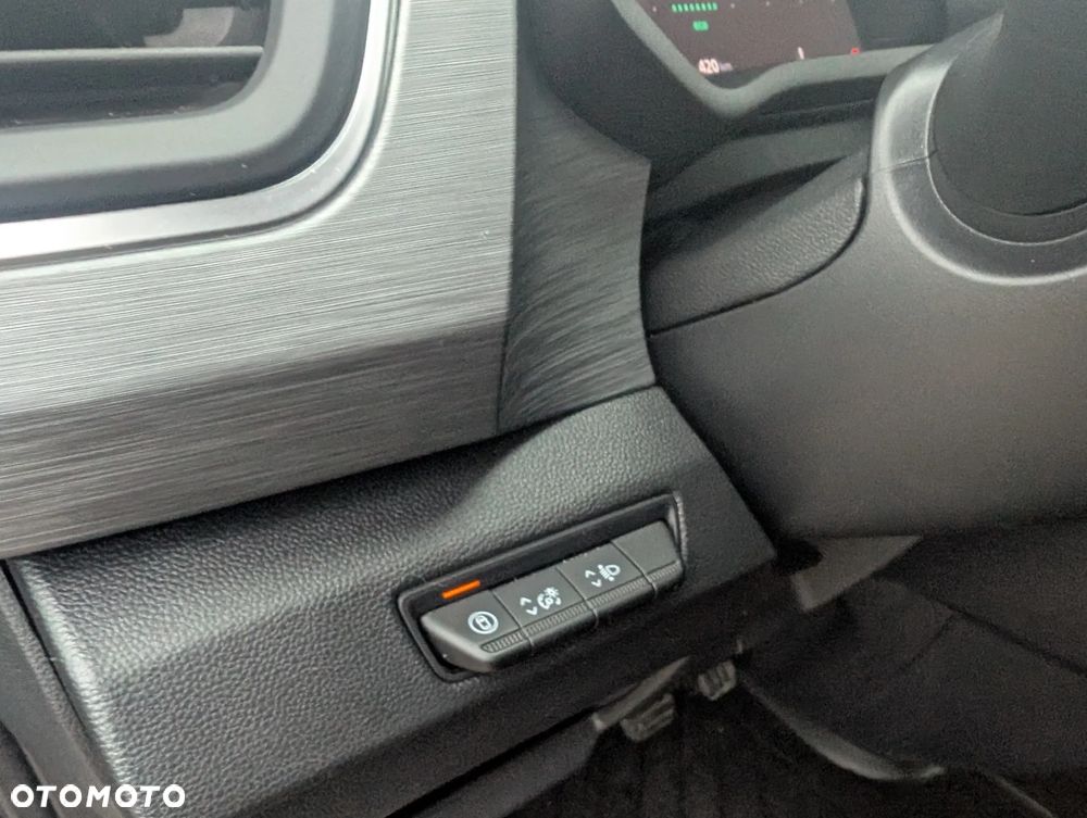 Renault Trafic Grand 2.0 dCi EDC - 12