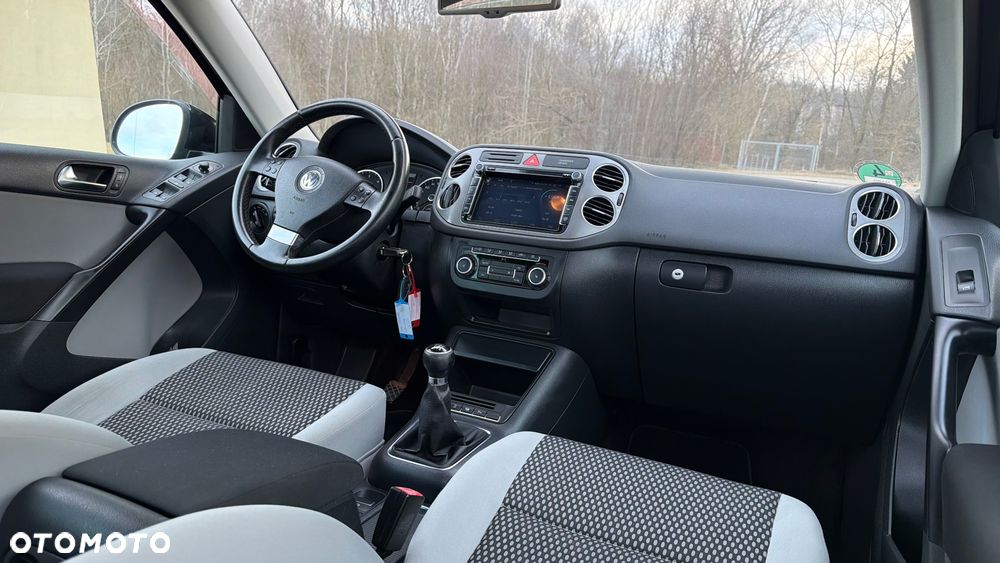 Volkswagen Tiguan 2.0 TDI DPF Sport & Style - 24