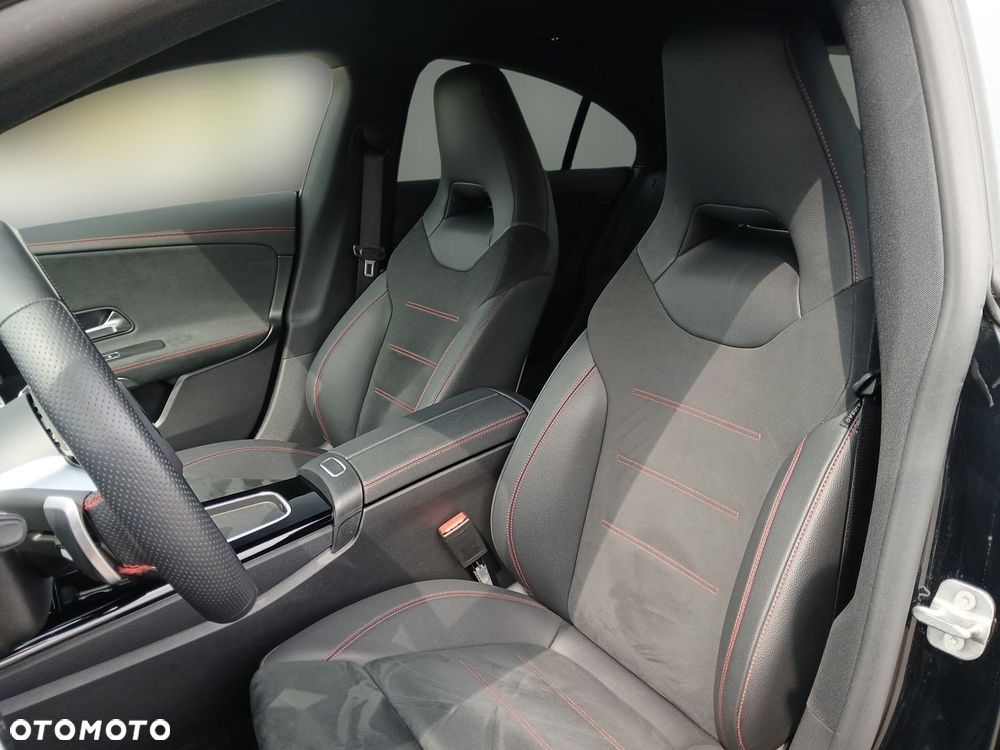 Mercedes-Benz CLA 180 mHEV AMG Line 7G-DCT - 19