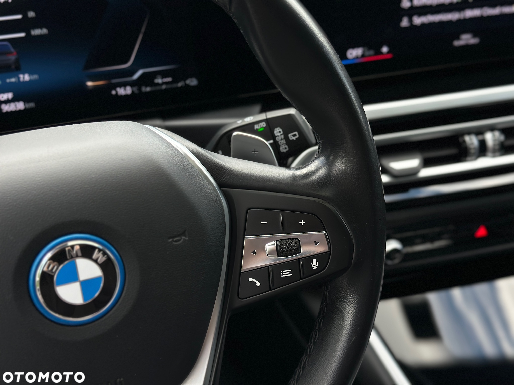 BMW Seria 3 330i Sport - 22