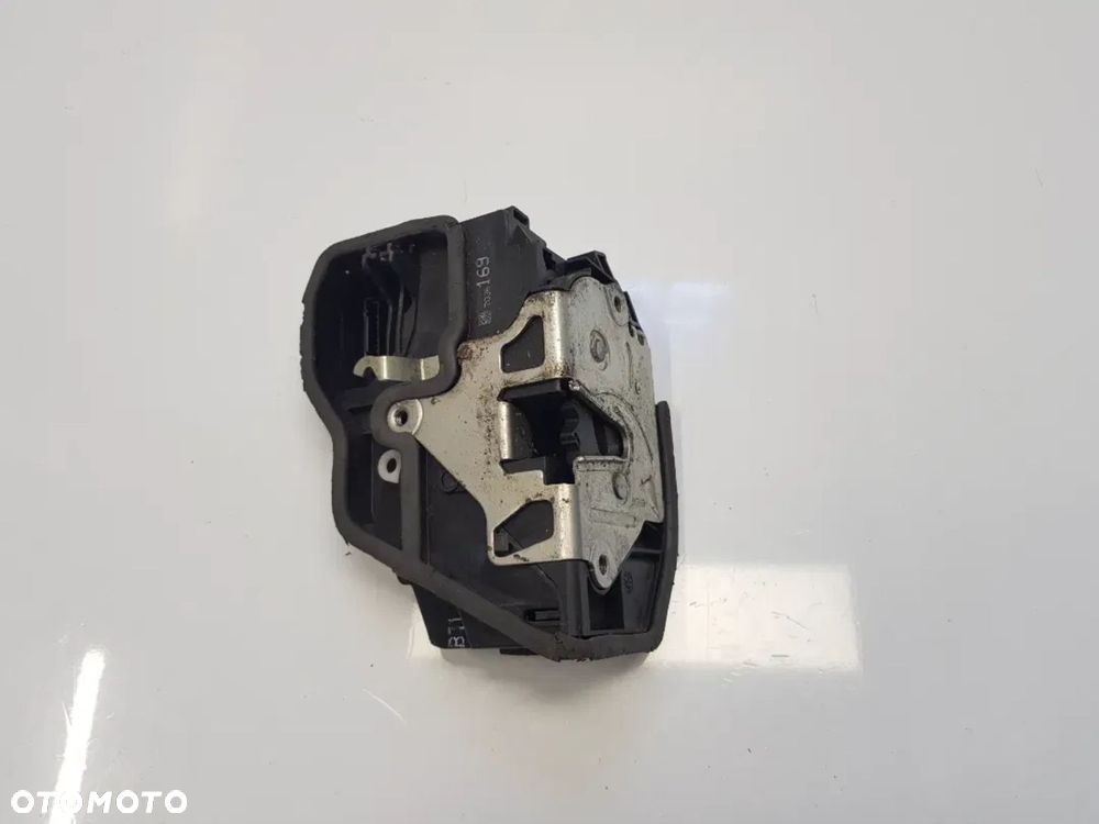 Zamek drzwi lewy tył BMW e60 7036169 - 2