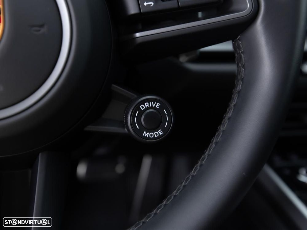 Porsche 911 (992) - 26