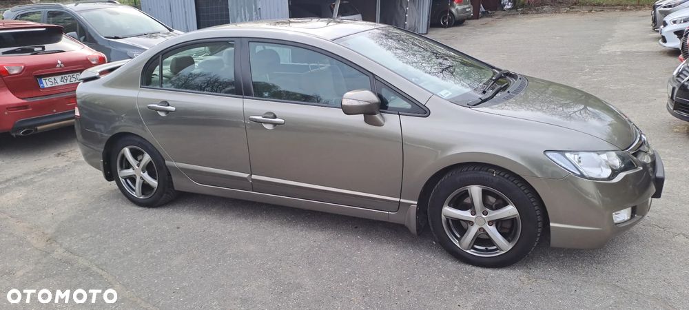 Honda Civic 1.8 Executive - 2