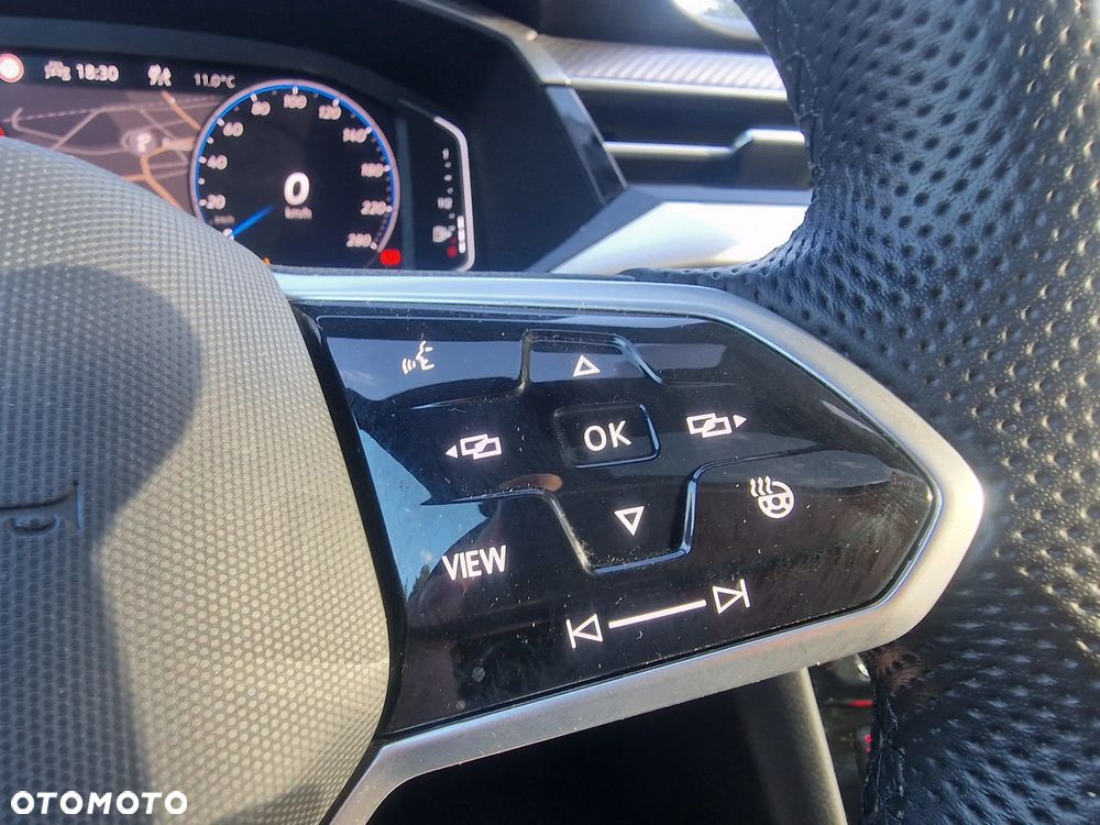 Volkswagen Arteon 2.0 TDI R-Line DSG - 26