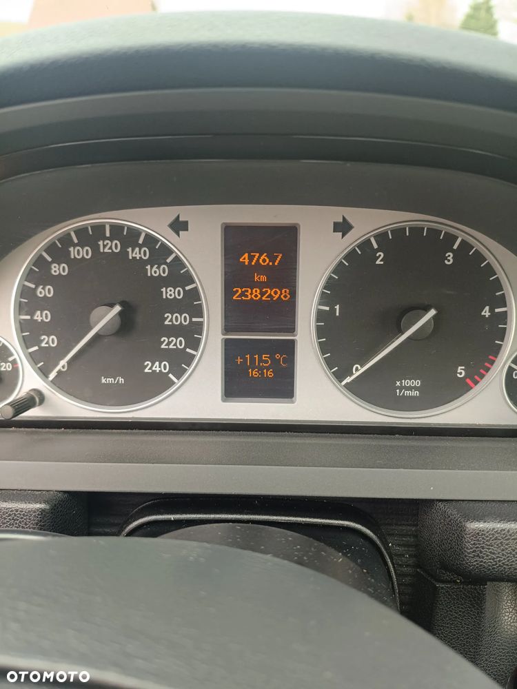 Mercedes-Benz Klasa B 200 CDI DPF Autotronic SPORT EDITION - 9