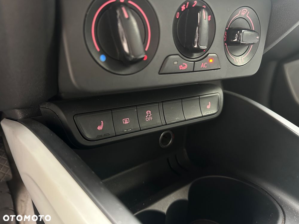 Audi A1 3-drzwiowe 1.4 TFSI admired - 11