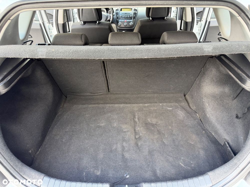 Kia Ceed 1.4 Comfort - 12