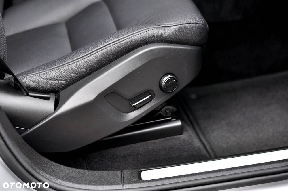 Volvo XC 60 B4 D Geartronic Inscription - 19