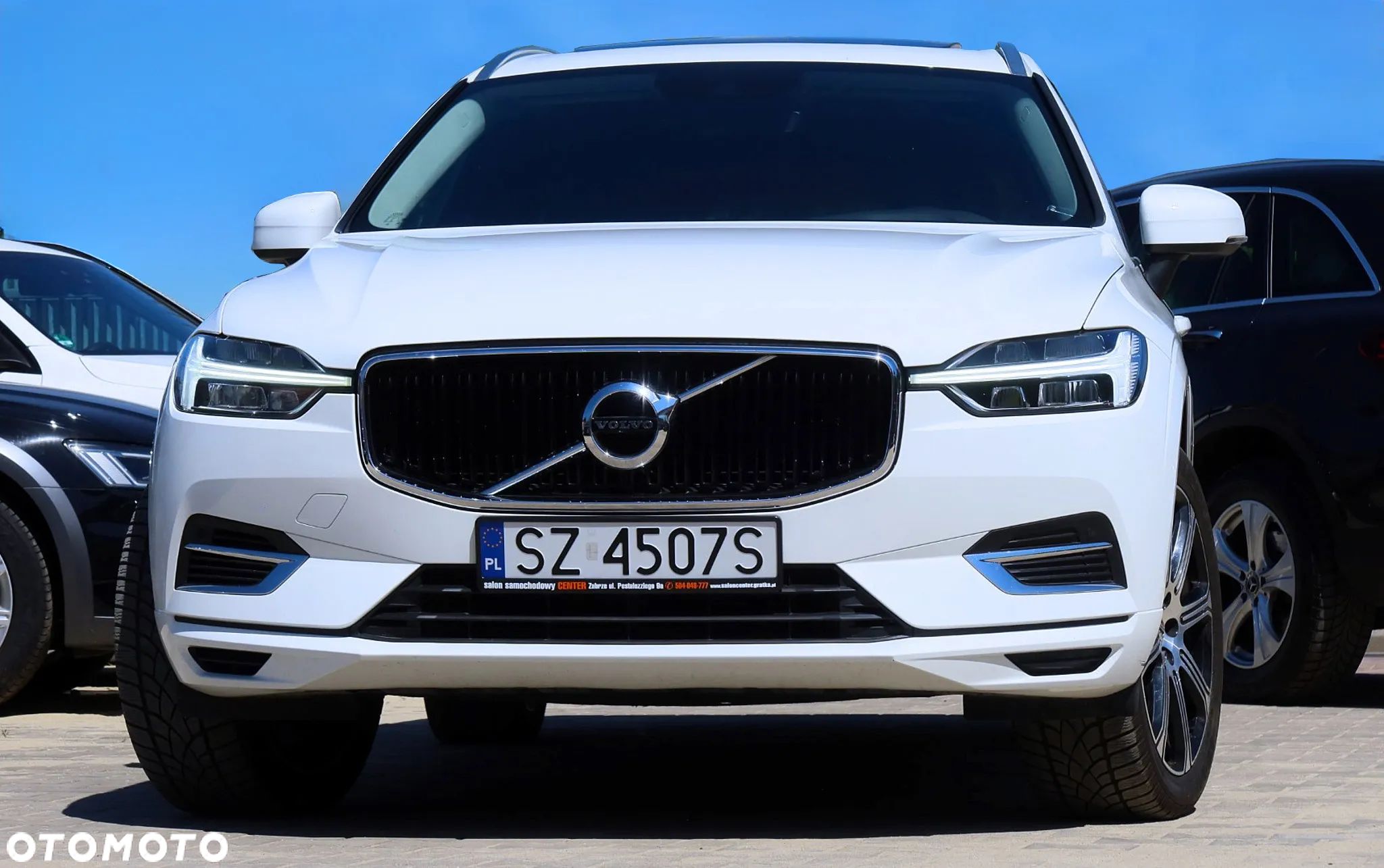 Volvo XC 60 T8 AWD Plug-In Hybrid Momentum Pro - 1