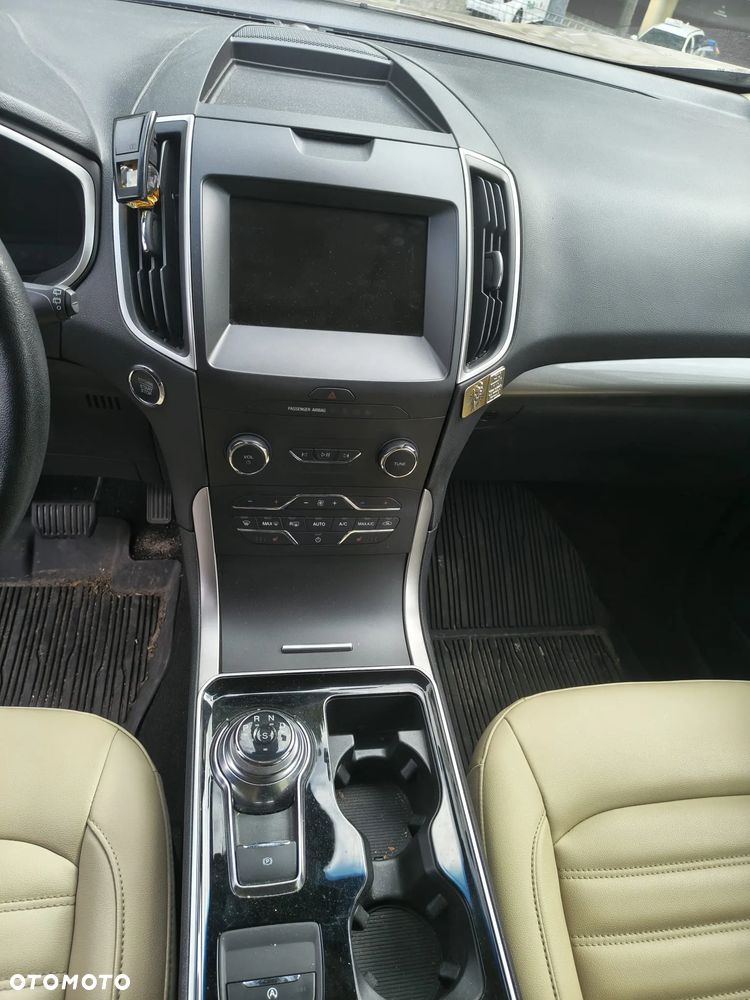 Ford Edge - 17